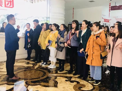 熱烈歡迎丨昌禾商學(xué)院，柔然彩虹隊光臨寧夏昌禾裝飾參觀學(xué)習(xí)！